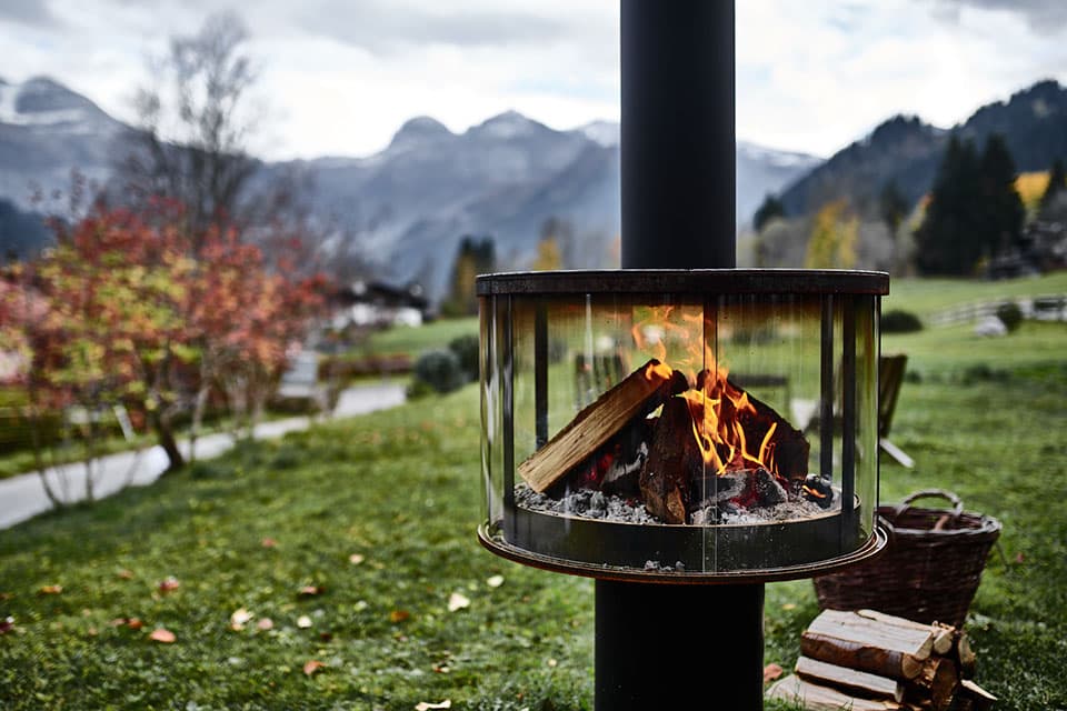 Fertige Outdoor-Kamine & Feuerstellen